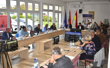 Megtartotta első ülését a dombóvári képviselő-testület