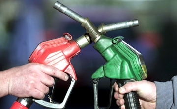 Visszaütött Romániában az üzemanyag adójának emelése