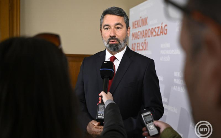 A kormány szerint egyre több Voks levél tűnik el