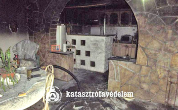 Két esetben mentettek életet a dombóvári tűzoltók vasárnap