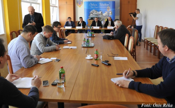 Sajtótájékoztató Tolna megye fejlesztési lehetőségeiről