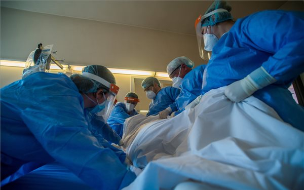 Háborús állapotok vannak a romániai kórházakban