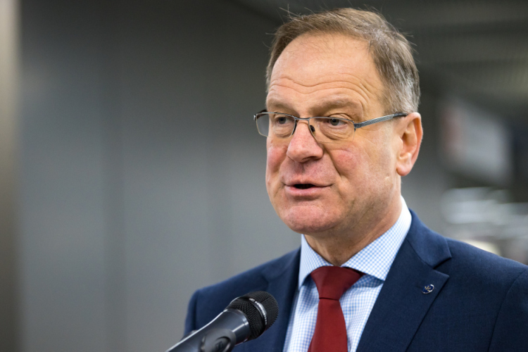 Navracsics Tibor: megkezdődött az uniós források folyósítása Magyarországnak
