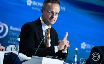 Szijjártó Péter: a nagy biztonsági kihívások megoldásában nem osztottak lapot az EU-nak