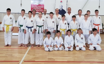 Hét danos karate mester tartott edzést Dombóváron
